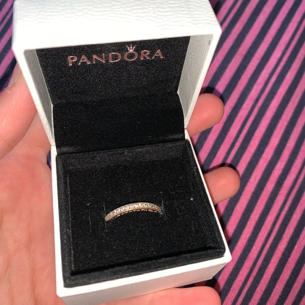 Pandora Ring